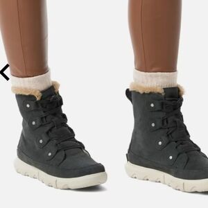 Sorel waterproof explorer 2 joan boot womens size 7 grill/fawn color